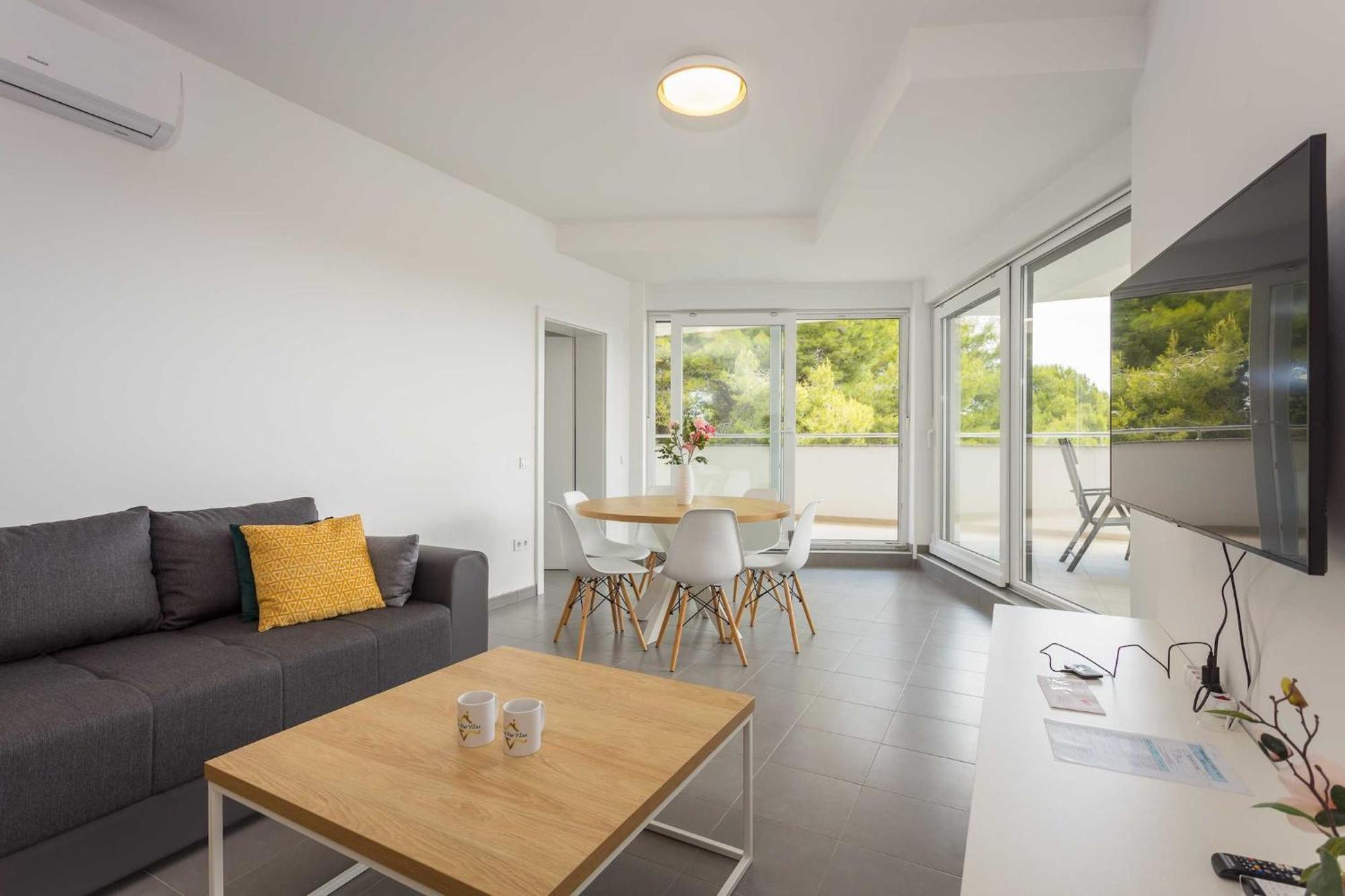 Apartments At Villa Frida Premantura Exteriör bild